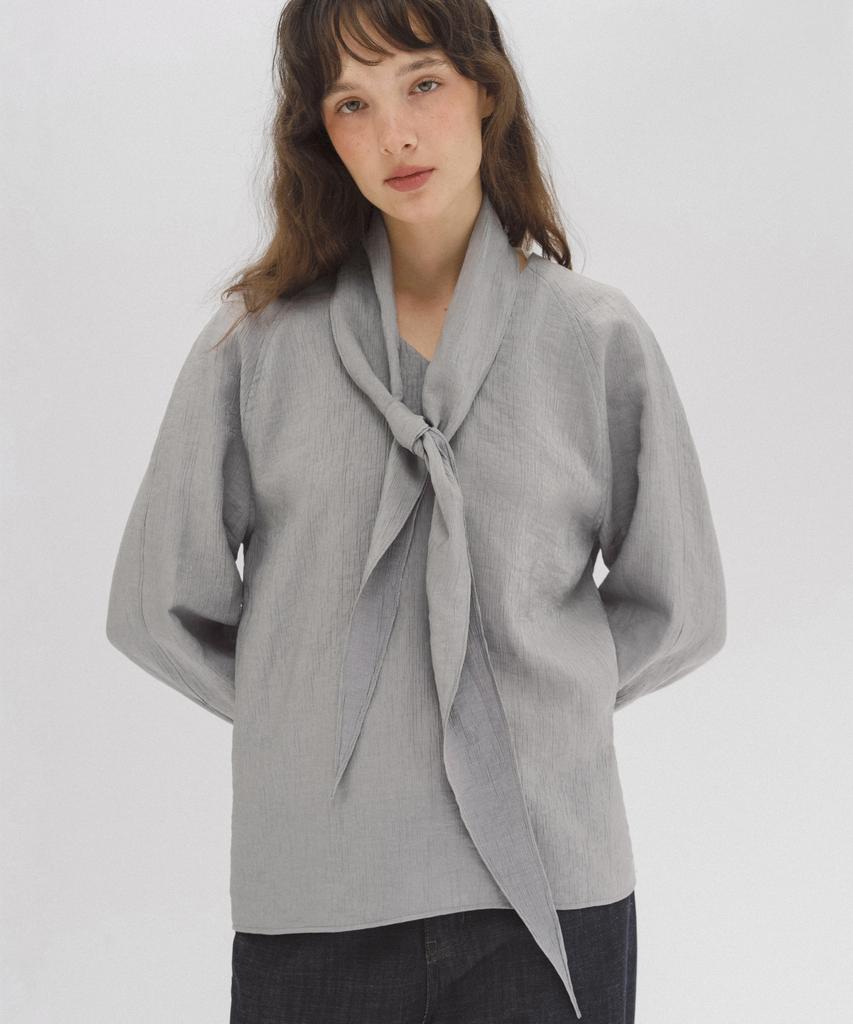 ANDNEEDS Sasha Scarf Blouse (Gray)