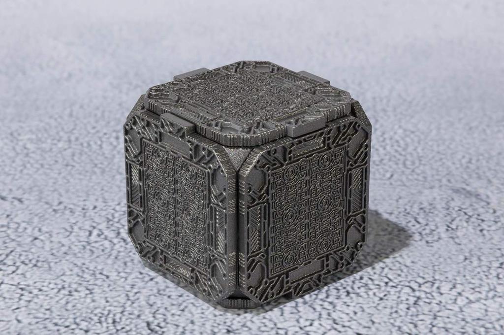 Пробная версия BANDAI Kamen Rider Build SHFiguarts (Кролик Дракон)