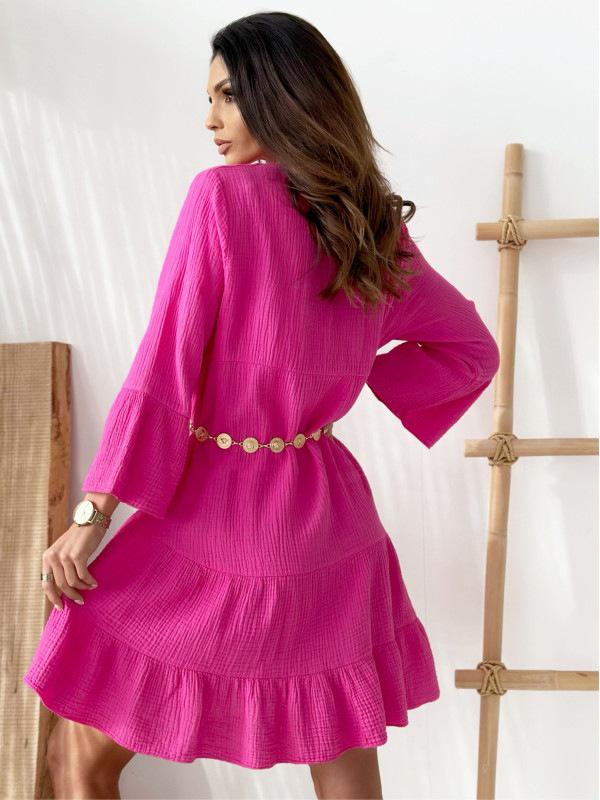 Мини-платье с V-образным вырезом, длинными рукавами-клеш