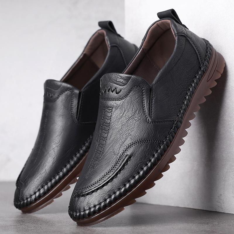 Мужская обувь для внешней торговли 2025 новая кожаная обувь на мягкой подошве мужская корейская версия из натуральной кожи подошва из говяжьей кожи повседневная обувь
