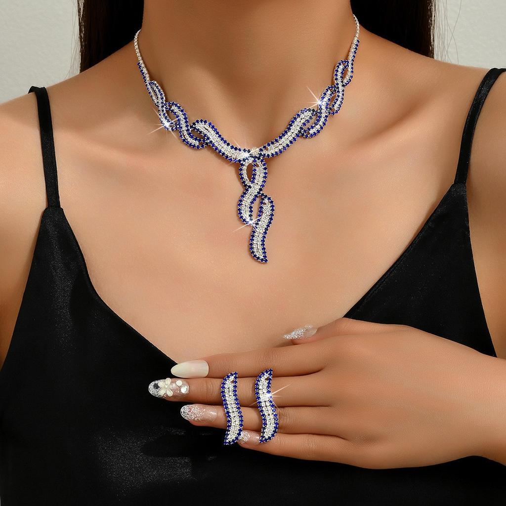 4 Pieces of Women's Trendy Claw Chain Series Wrapped Hollow Earrings Necklace Bracelet Jewelry Set Banquet Party Holiday Gifts