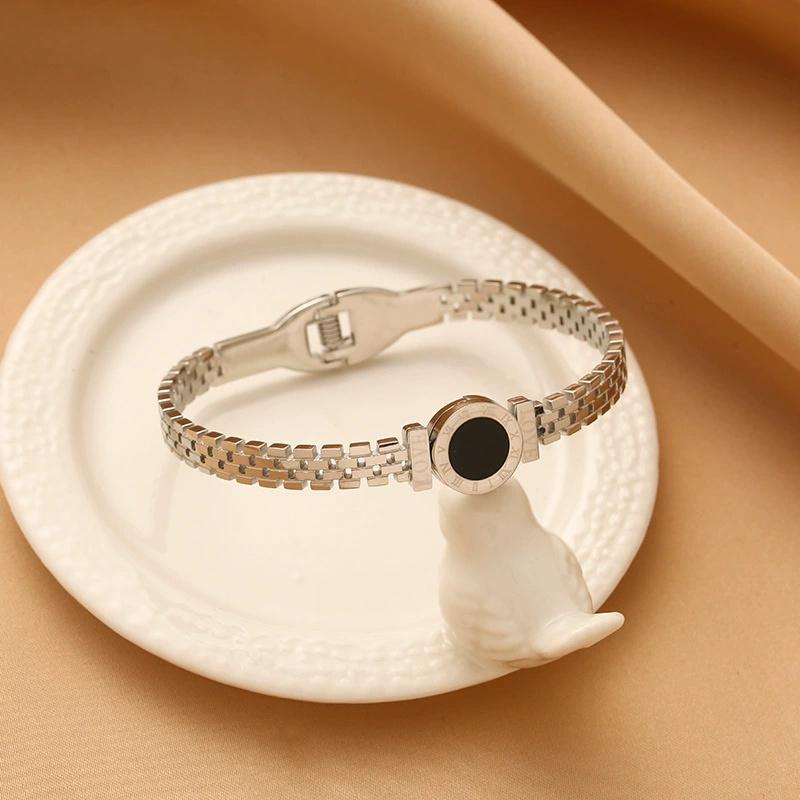 Htpwe Stainless Steel Roman Numeral Love Black Shell Bracelet For Women 18k Gold Plated Couple Holiday Gift Bracelet Zircon