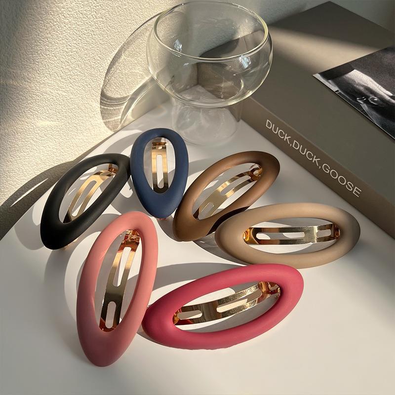 Однотонная матовая пружинная заколка-клипса в стиле простой геометрической формы для женщин и девочек, заколка для волос для макияжа и мытья лица