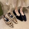 Flats Sexy Leopard Fur Loafers Pointed Toe Women Shoes 2025 New Winter Fashion Pearl Beaded Warm Cotton Shoes Zapatos De Mujer