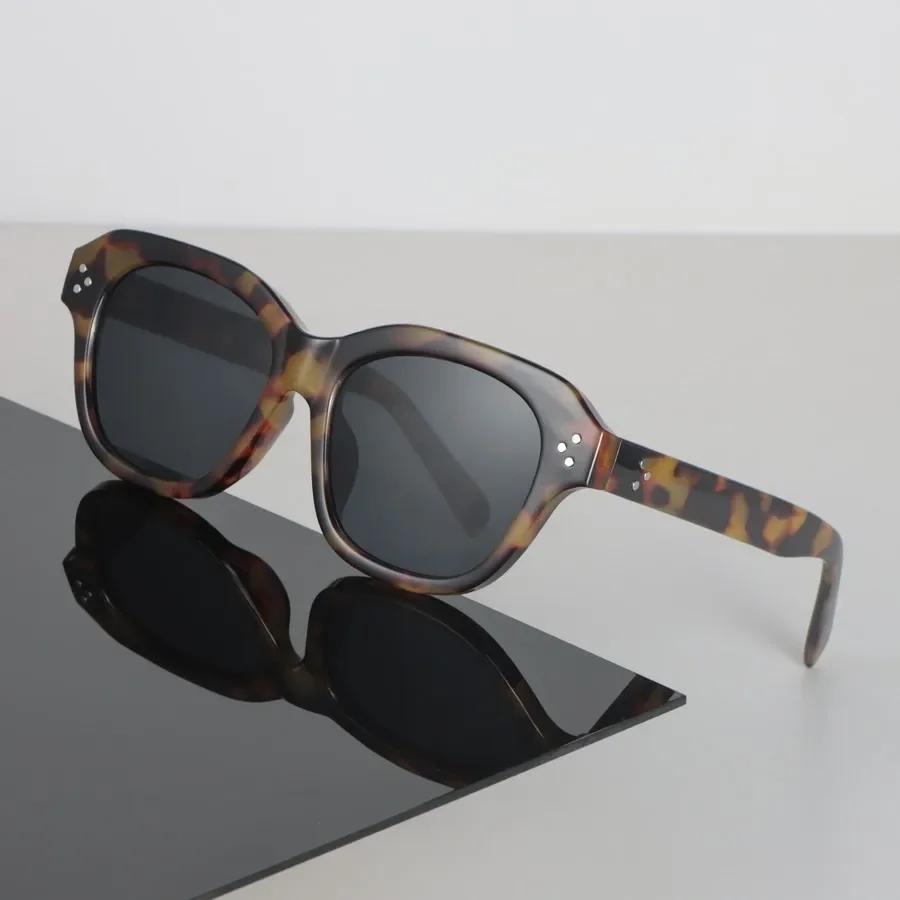 Vintage Rectangle Sunglasses Women Men Casual Fashion Glasses Luxurious Brand Designer Female