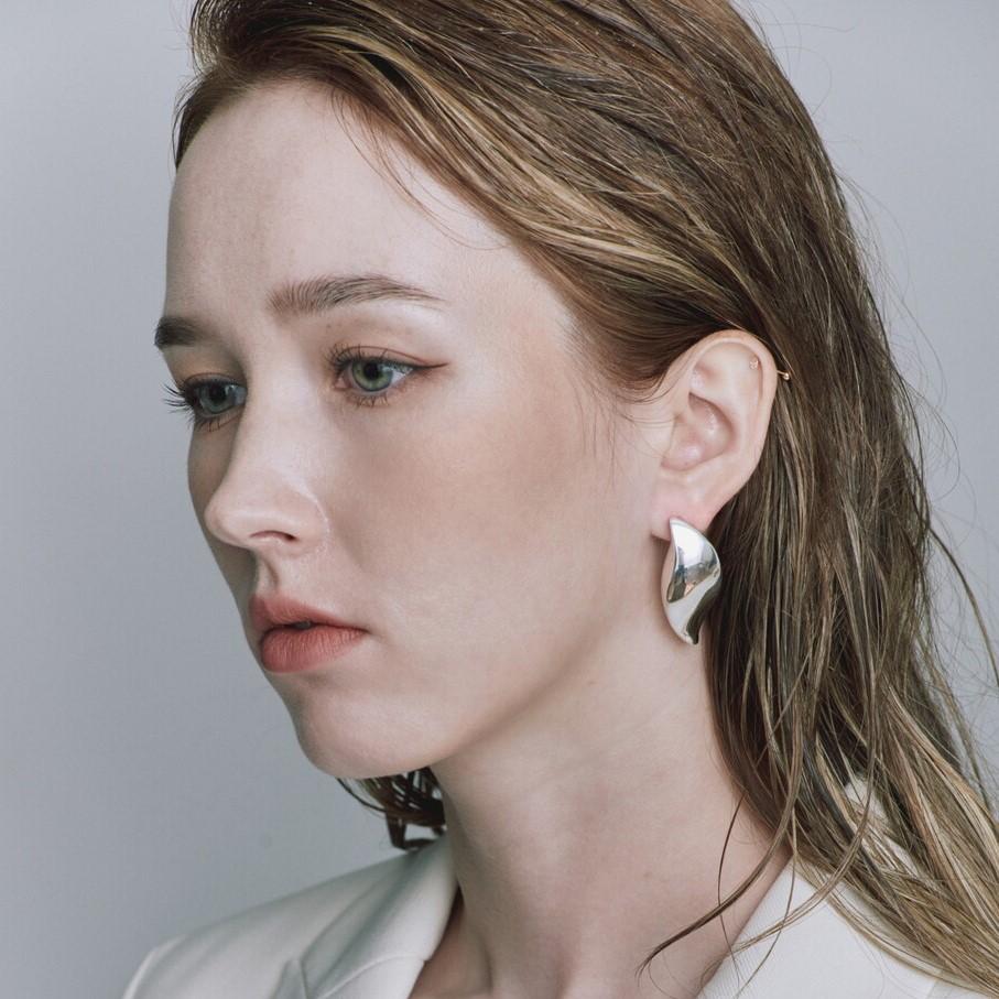 Won Astre Sandy Bold Silver Earrings