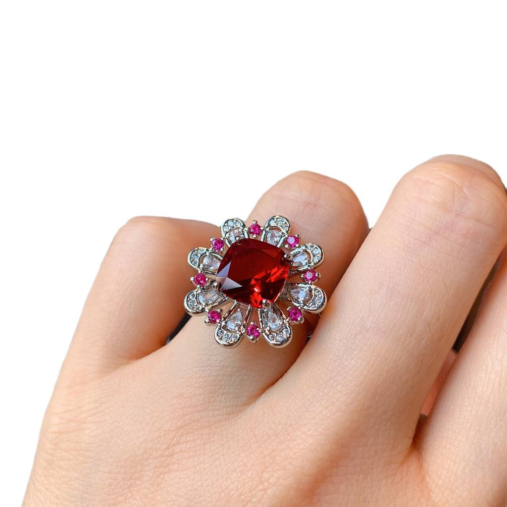 Ювелирные изделия Новое рубиновое кольцо с имитацией королевского сапфира, регулируемое кольцо