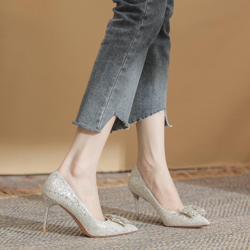 Туфли на высоком каблуке со стразами от французского бренда — женские свадебные и банкетные туфли со стразами на шпильке