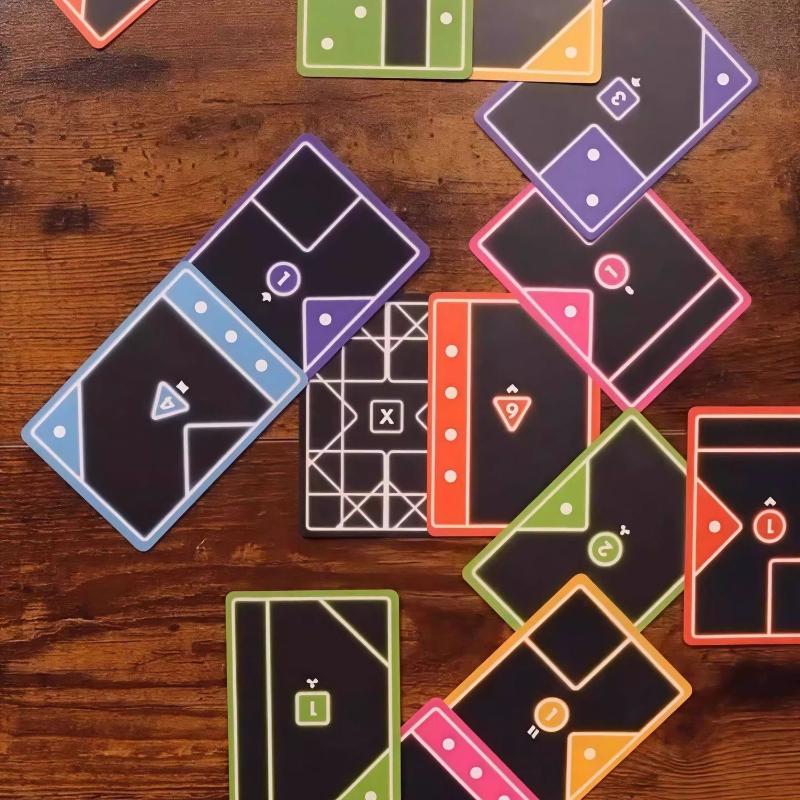 1 Набор Настольная игра Tacta 2-6 игроков Быстрая карточная игра Веселая стратегия Сопоставление форм Вечеринка Семейные посиделки Досуг Карты