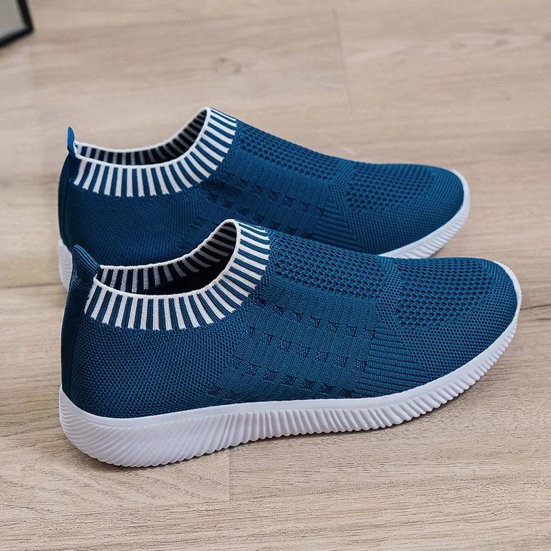 New Style Breathable Mesh Sneakers Women Summer Slip On Soft Bottom Running Shoes Woman Plus Size 43 Elastic Knit Casual Flats