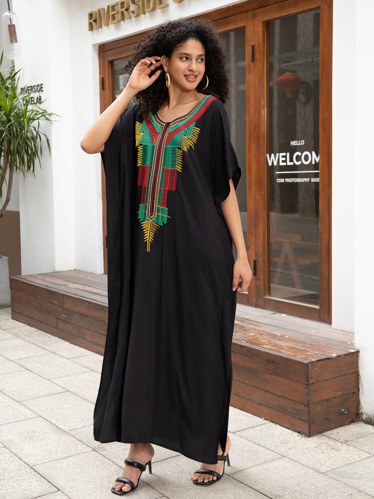 Beach Kaftans Black Embroidery Middle East Women Maxi Dresses Summer Holiday Bathing Suits