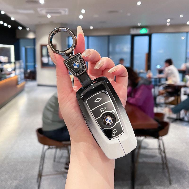 Совместимый корпус ключа для моделей BMW 1, 3, 5, 7 серий, X1, X2, X3, X5, iX3 и i3, плюс металлические пряжки 530 и 325Li.