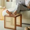 Бытовой многофункциональный квадратный табурет из цельного дерева и ротанга, угловой прикроватный столик для небольшой квартиры, табурет для пеленания обуви