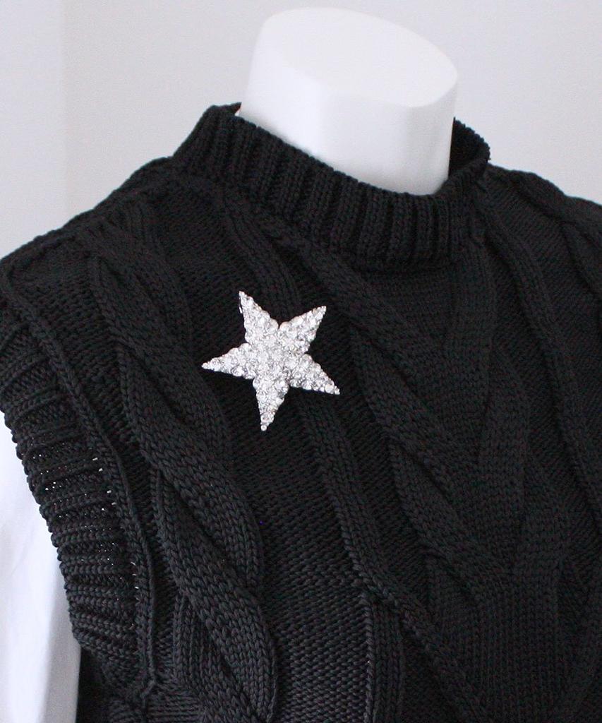 VINGTAINE Брошь Звезда Размер M Звезда Кристалл Черный бриллиант Джет [Вантен] BR-66 (черный)