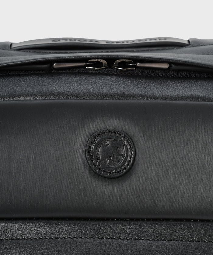 Hunting World Discover Shoulder Black Bag, Medium, 2422DSC,