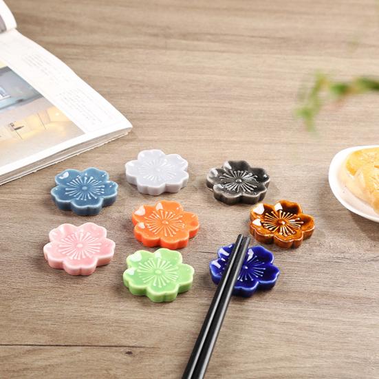 Подставка для палочек для еды в форме сакуры, керамический держатель для палочек для еды, универсальный держатель для посуды для дома, кухни, ресторана