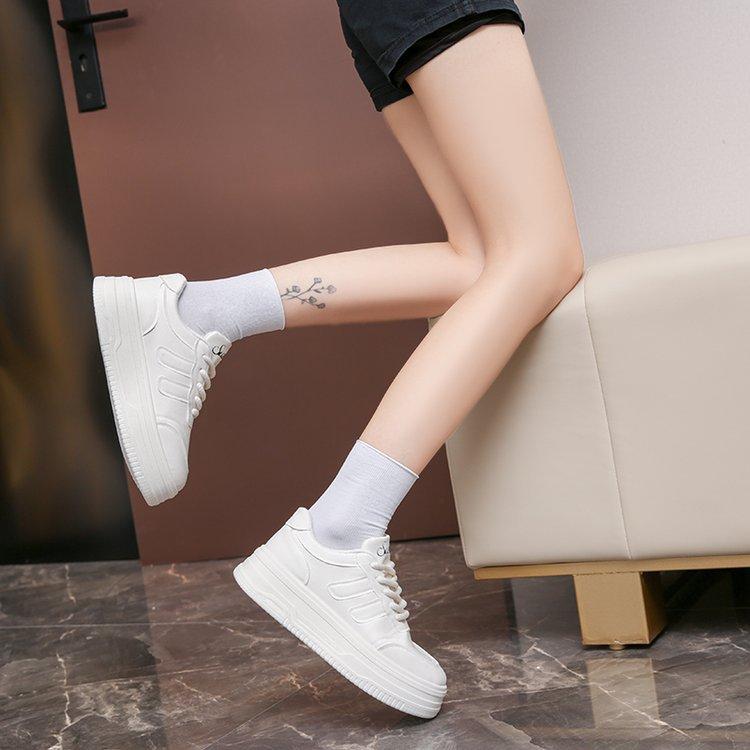 Белые простые туфли на платформе, белые туфли, женская обувь 2024 года, весна и осень, новая универсальная обувь, нишевая студенческая повседневная обувь для досок