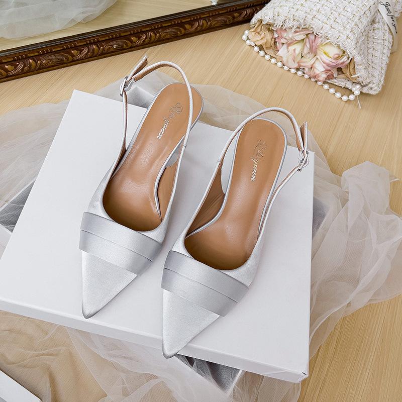 Остроконечные серебристые туфли на высоком каблуке женские туфли-стилет 2025 новые летние сандалии большого размера с застежкой-молнией на голову французский темперамент пустые одинарные туфли