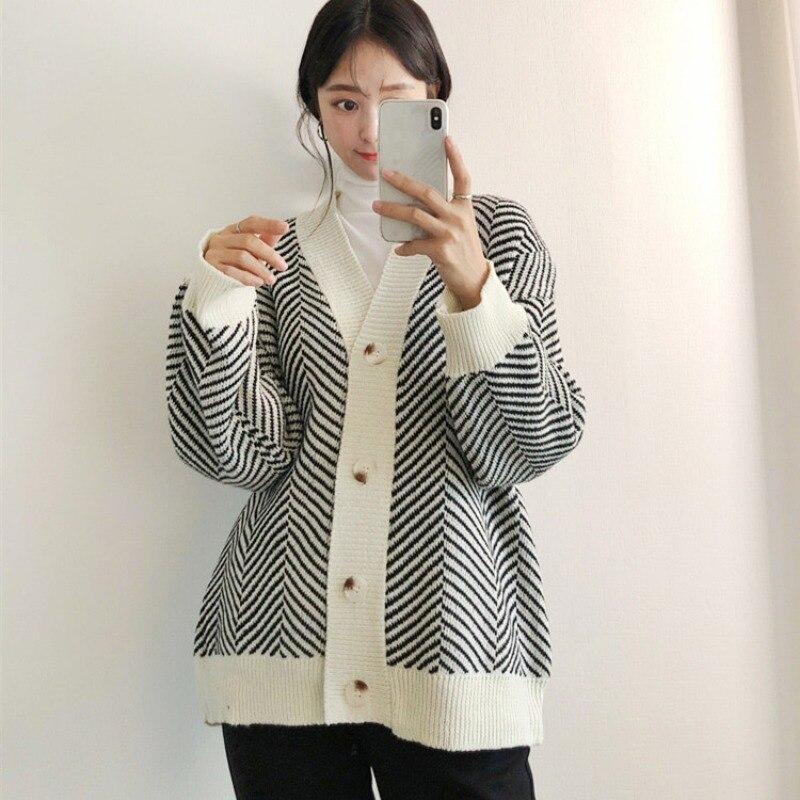 Vintage Striped V-neck Knitted Cardigan Jacket Women Loose Single-breasted Sweaters Coat Winter Fashion Korean Knitwears 29361
