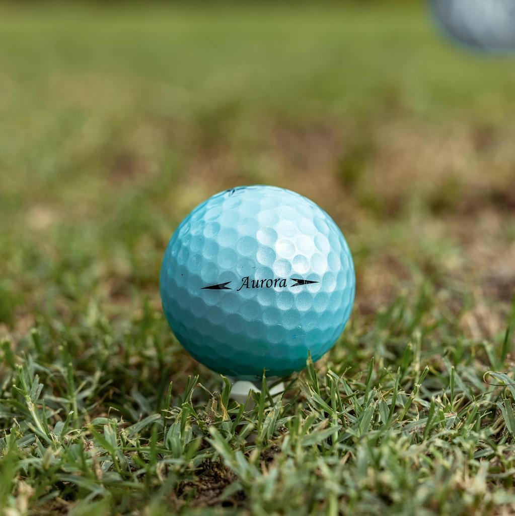 Мяч для гольфа Trust Trust Aurora Не стоит, не кристаллический уретановый реактивный сердечник 4 дюжины Aurora Blue (Аврора) крышка, наружу, летит, сгибается, останавливается,