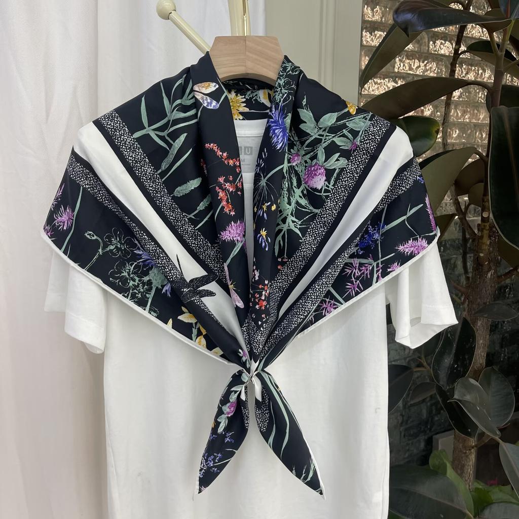 Spring and Summer Korean Flower Sunscreen Printed Large Square Scarf Scarf Scarf for Women Retro High-end Versatile Shawl