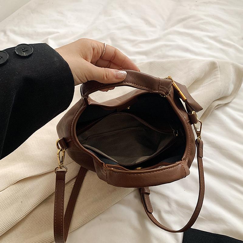 Дизайнерская модная маленькая сумка через плечо из искусственной кожи для женщин, зимняя новая простая сумка через плечо