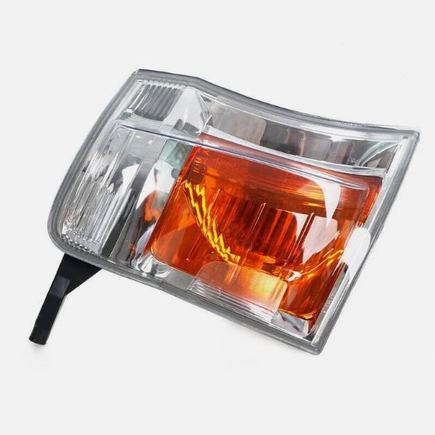 E25 Caravan Front Cornering Turn Signal & Side Lights