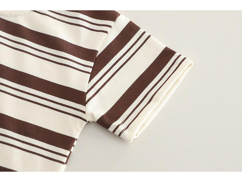 Летний комплект из двух частей для мальчиков 2025 года с автомобилем: Топ с короткими рукавами и шорты