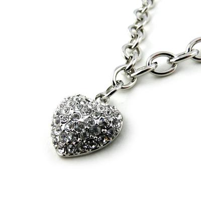 [N1613] - Дизайнерское колье «Love» серебристо-белого цвета.