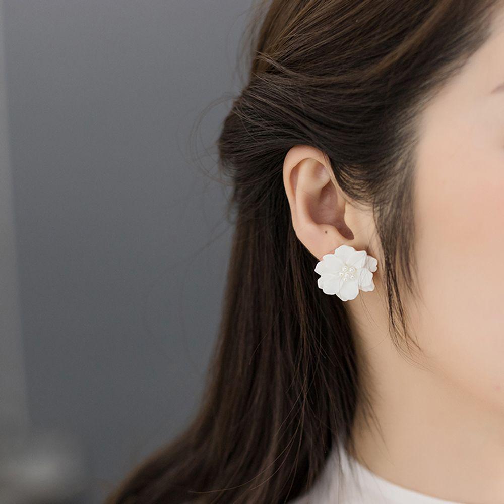 Bohemian Jewelry Inlay Beads Camellia Simulated Pearl Big White Flower Stud Earrings