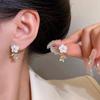 Изысканные серьги «Белая камелия» с серебром 925 пробы и сверкающим цирконом для женщин