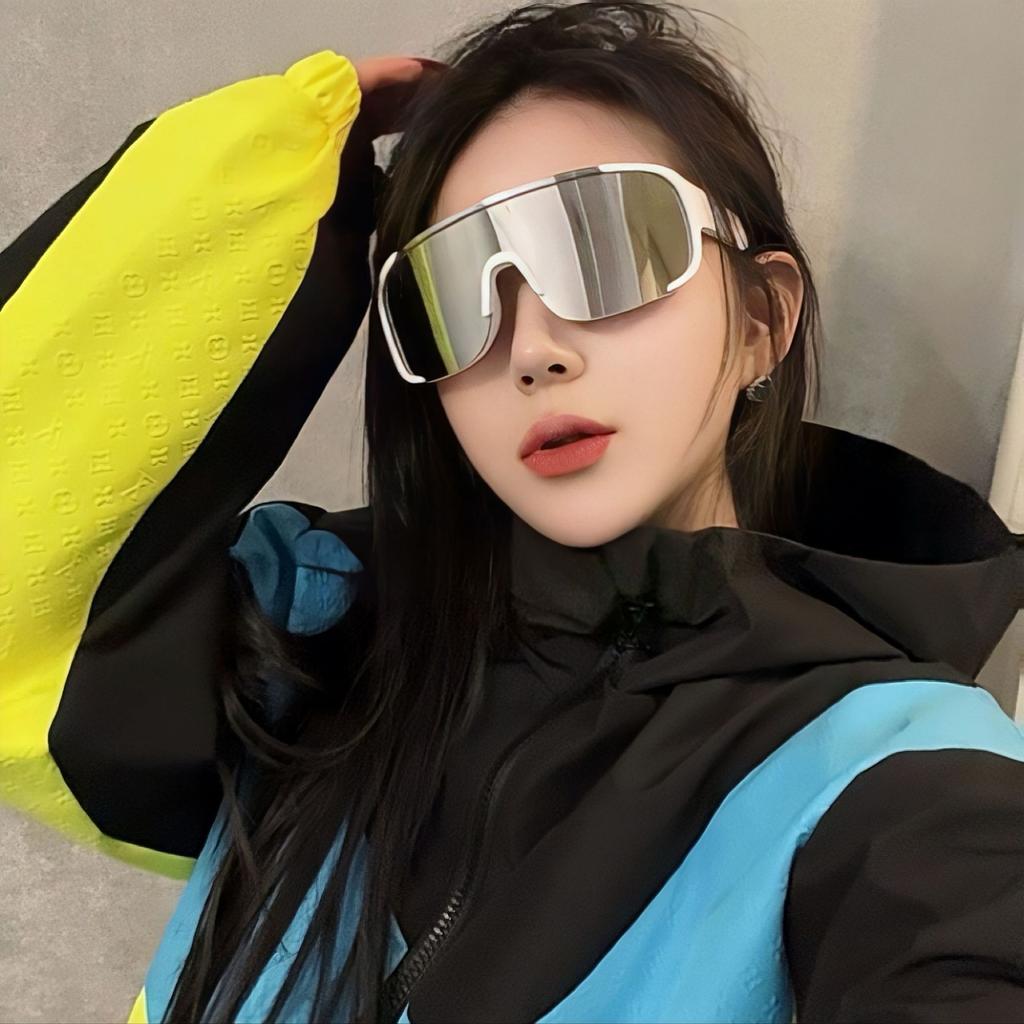 1PC Outdoor Sports Cycling Silver Glasses Mountaineering Night Riding Sunglasses One-piece Eye Protection Windproof Glasses Sunglasses Men and Women