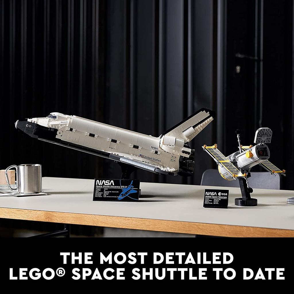 LEGO LEGO Creator Expert NASA Space Shuttle Discovery 10283