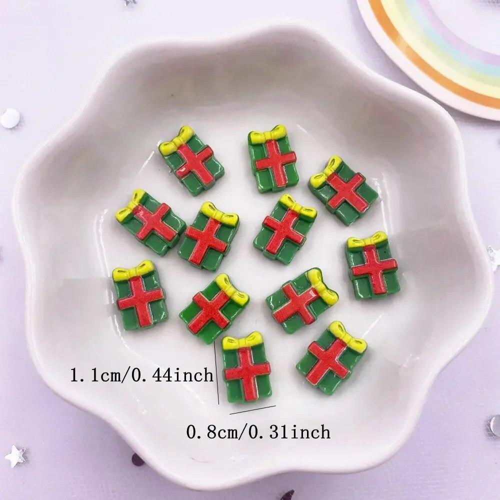 50pcs Resin Mini Colorful Christmas Snowman Tree Snowflower Deer Flat Back Figurines Nail Art DIY Scrapbooks Accessories