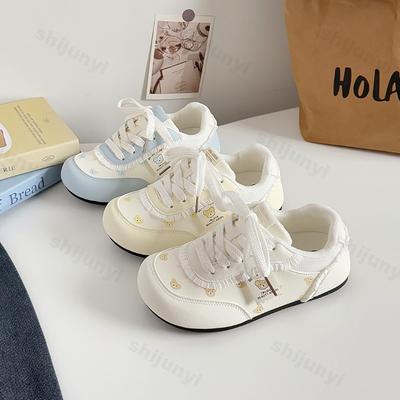 Осенние женские повседневные спортивные туфли 2025 Удобные Нескользящие Уличные Вулканизированные Туфли Медведь Шнуровка Модные Беговые Туфли на Плоской Подошве