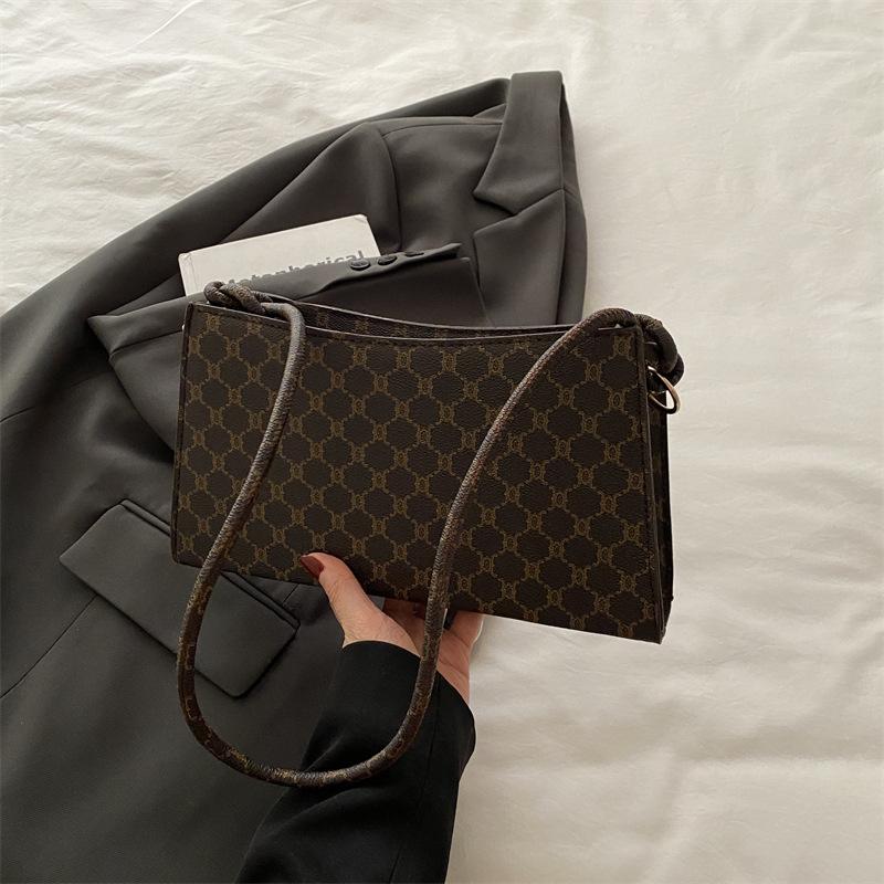 Niche Design Retro Large-capacity Bag Women's 2025 New Fashion High-end Texture Versatile Shoulder Messenger Bag