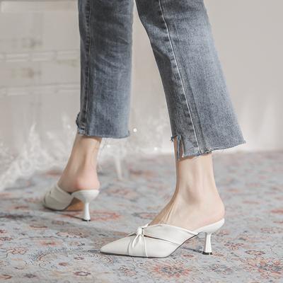 Французская элегантность темперамент туфли на высоком каблуке женская верхняя одежда 2025 лето новые пикантные однотонные сандалии с закрытым носком и юбкой