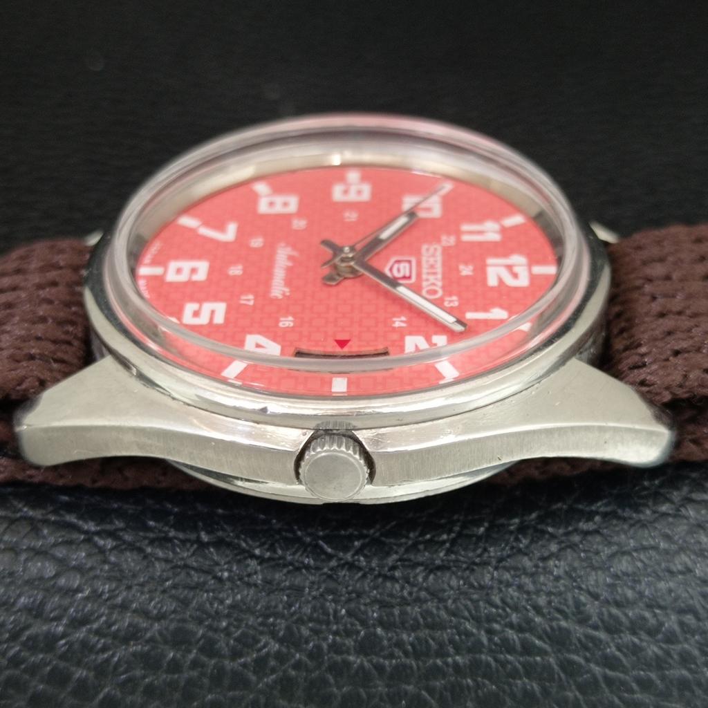ВИНТАЖНЫЕ АВТОМАТИЧЕСКИЕ ЧАСЫ SEIKO 5 7005A ЯПОНИЯ МУЖСКИЕ С ПЕРСИКОВЫМ ЦИФЕРБЛАТОМ a708511-1