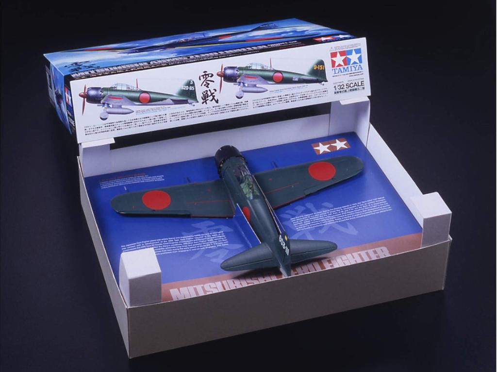 Tamiya Aircraft Series Japanese Navy Mitsubishi Zero Type Carrier Fighter Type 52 Plastic Model 60318 1/32 No.18