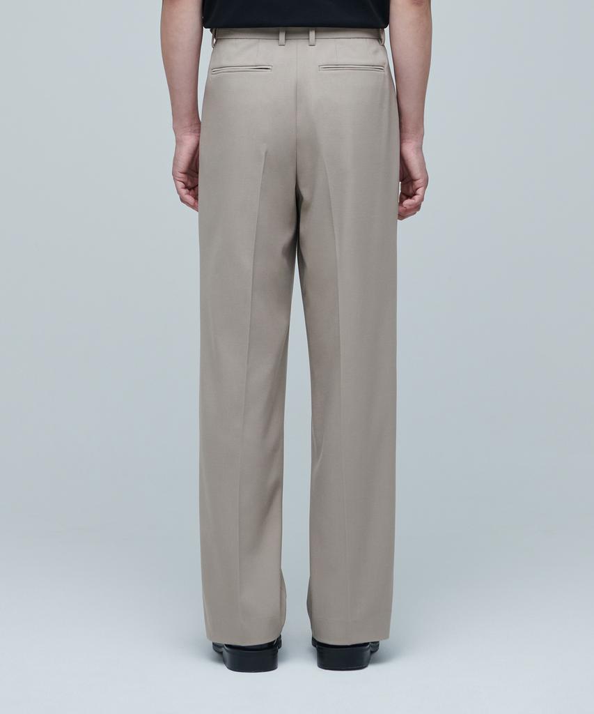 MUSINSA STANDARD Side Adjust Two-Tuck Wide Slacks [Light Beige]