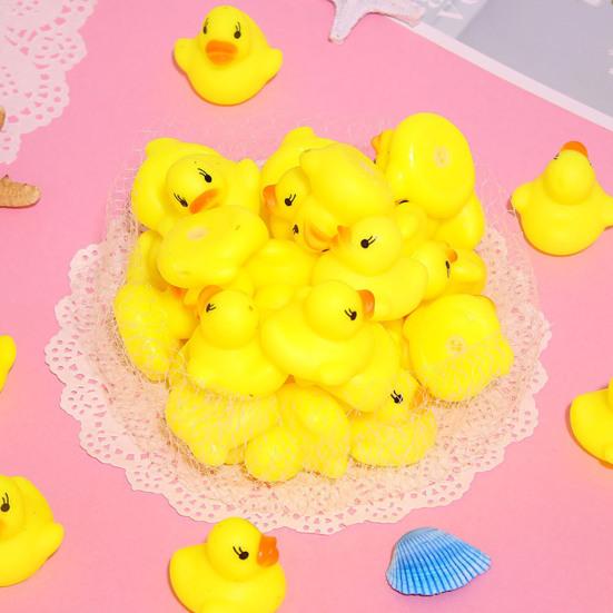 5Pcs Bath Toy Squeaky Duck Baby Water Toy Compact Children Hearing Development Toy for Home Bathroom