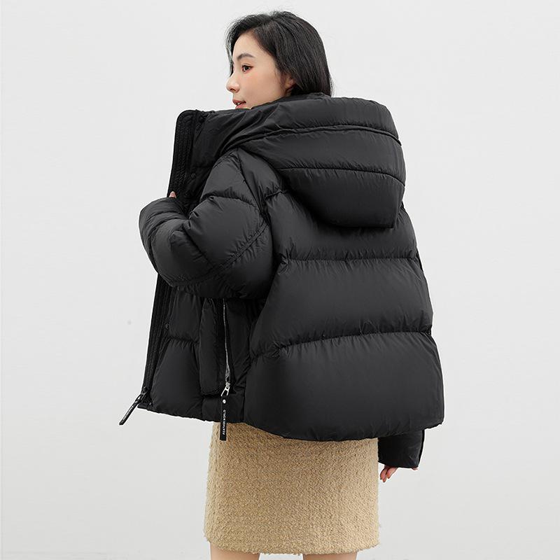 Короткая куртка с капюшоном на белом утином пуху женская зимняя новая мода 2024 года утолщенная свободная куртка для пары хлеба