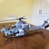 Sluban AH-1Z VIPER Самолет Самолет Вертолет Боевой Вертолет Строительные Кубики Военное Оружие Кубики Brinquedos Игрушки для Мальчиков