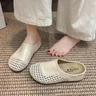 Универсальные женские полушлепанцы с мягкой подошвой и закрытым носком, лето 2025, новая французская высококлассная одинарная обувь с круглым носком и вырезами снаружи, сандалии