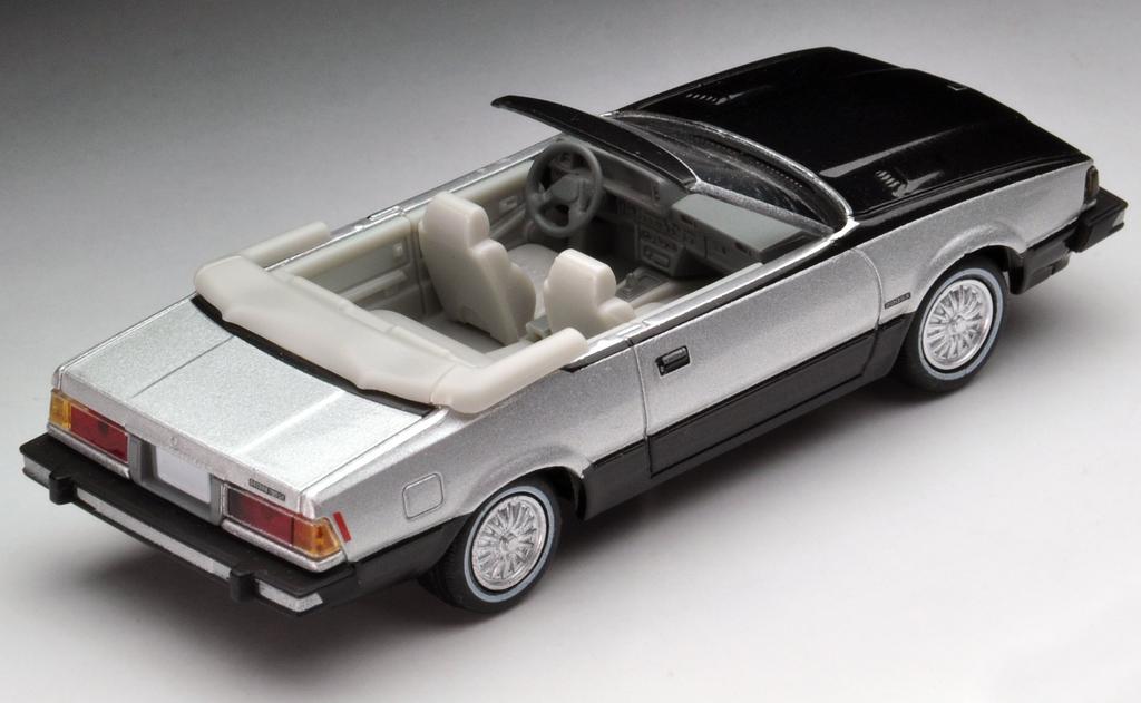 Tomica Limited Vintage Neo Datsun 200SX Custom Roadster 1/64 LV-N161b Черный/Серебристый (Готовая модель)