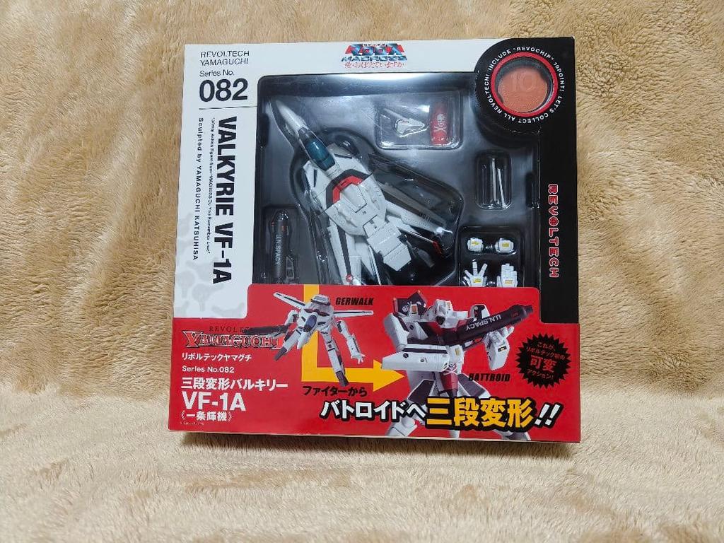 [USED] Revoltech Macross Three-Stage Transformation Valkyrie VF-1A Figure