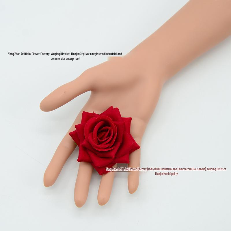 Velvet Rose Simulation Head for Wedding Display and Decoration – Silk Flower Arch & Brooch Decor.