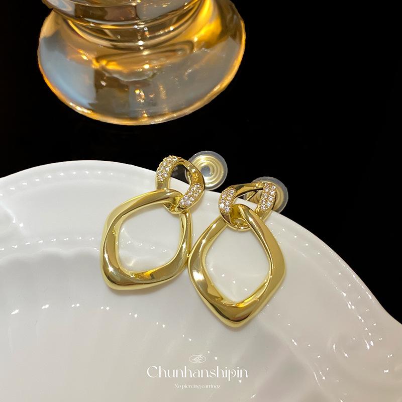 Temperament Square Gold Twist Ring Earrings Mosquito Coil Disc Micro-inlaid Zircon Stud Earrings Premium Light Luxury Niche Retro Earrings