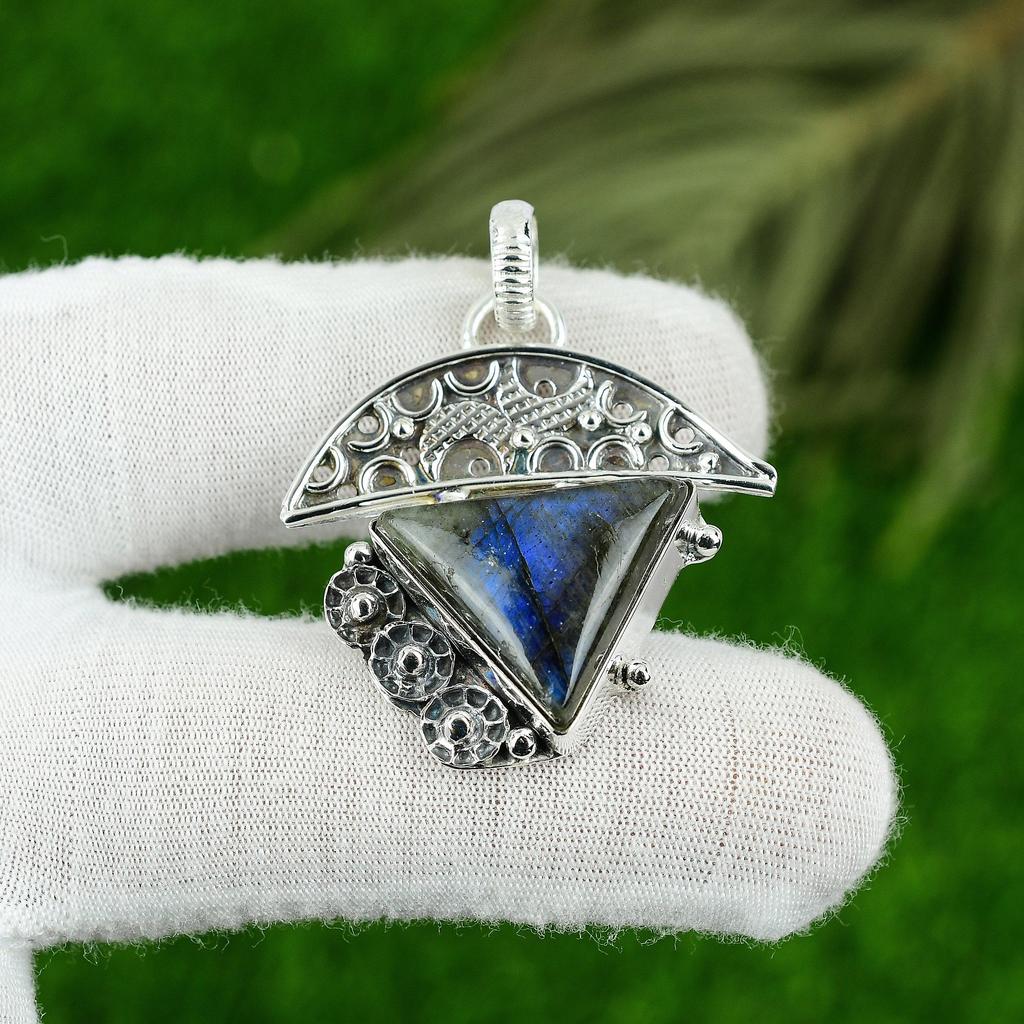 Trillion Natural Labradorite Bezel Daughter Wedding Pendant Jewelry 925 Silver