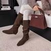 Женские полусапоги из французской замши, новые осенне-зимние 2025 года, с острым носком, матовые, в стиле ретро, до колена, ковбойские, в западном стиле